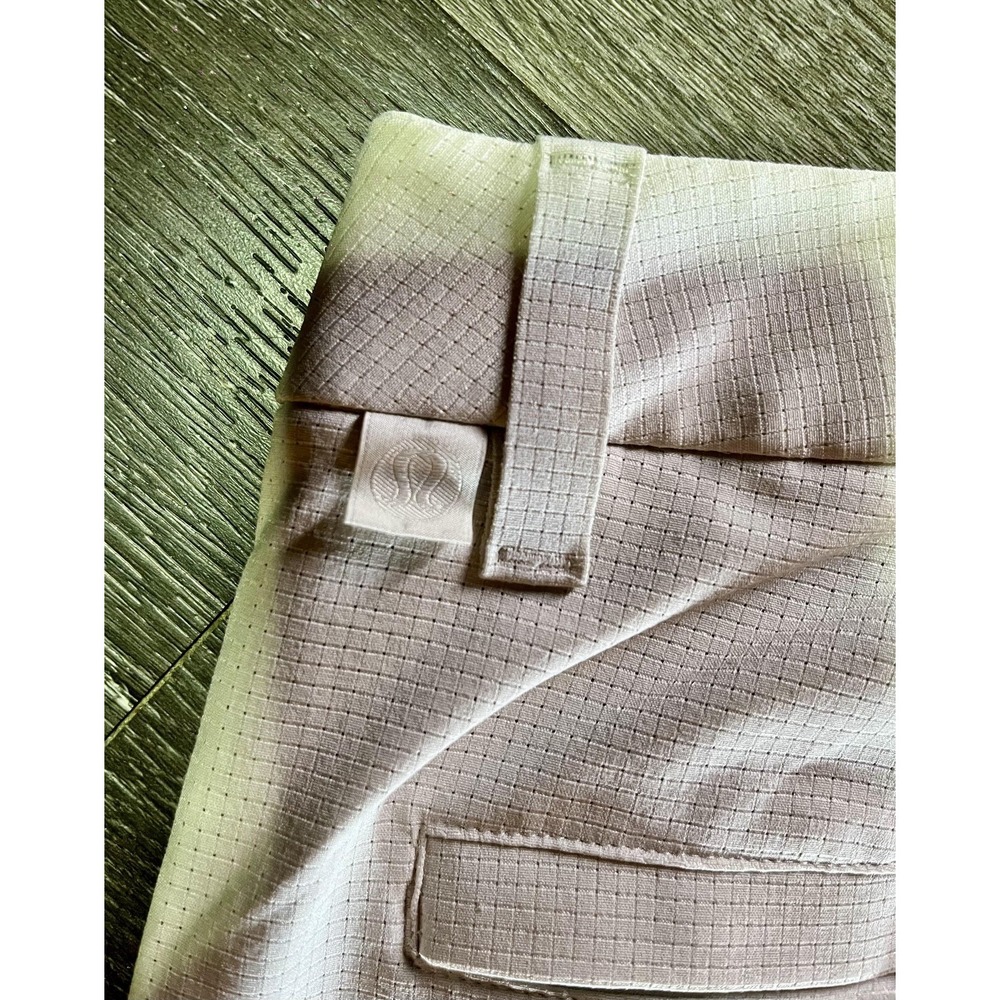 Lululemon Shorts Mens 34 Beige Check Chino Microfiber Stretch Casual Pockets - Picture 5 of 7
